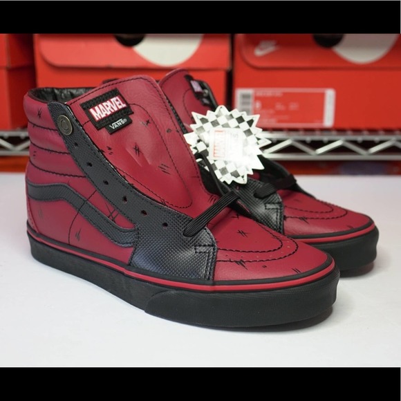 Vans x Marvel Deadpool Red Black Sk8-Hi - Picture 8 of 8